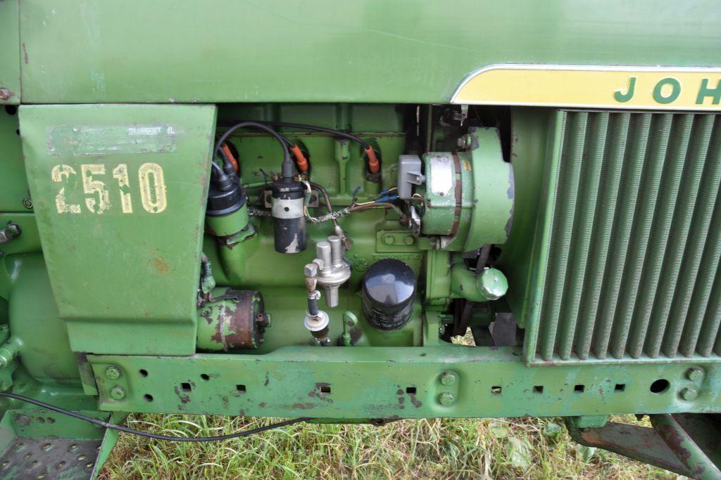 1967 John Deere 2510, Open Stataion, 2wd,  Synchro, 540/1000 PTO, Fenders, 3 pt, 1  Hydraulic, Origi