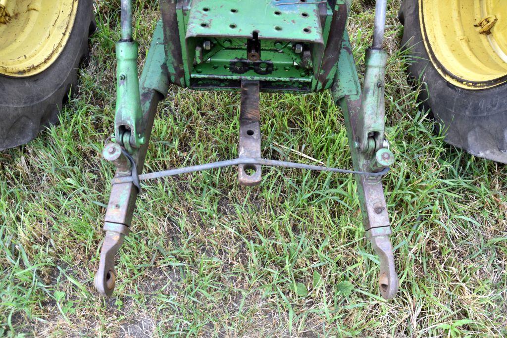 1967 John Deere 2510, Open Stataion, 2wd,  Synchro, 540/1000 PTO, Fenders, 3 pt, 1  Hydraulic, Origi