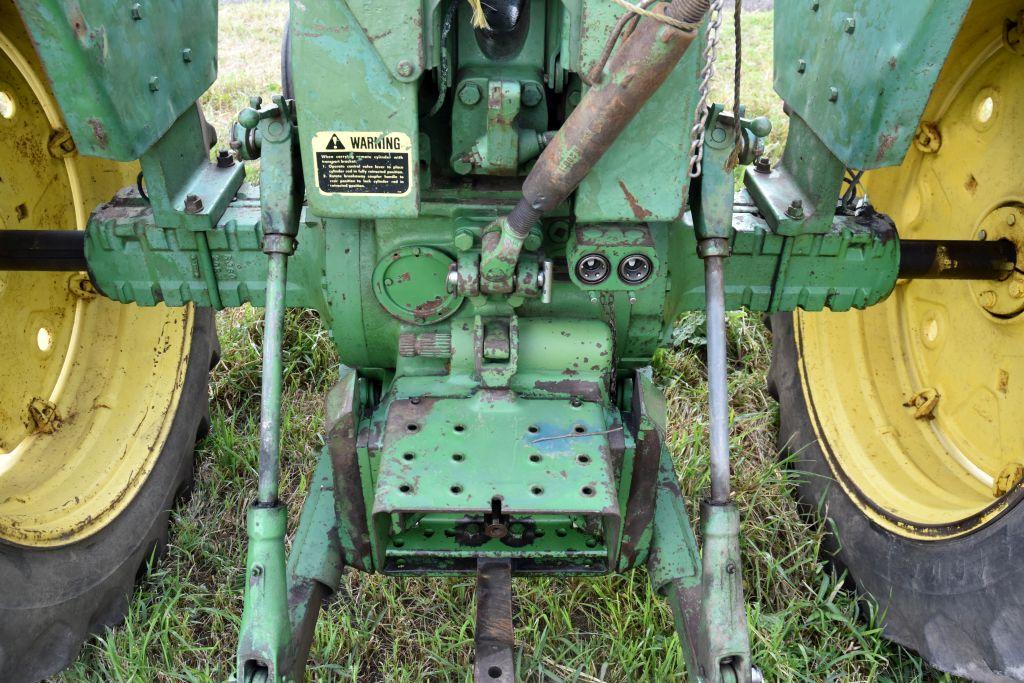 1967 John Deere 2510, Open Stataion, 2wd,  Synchro, 540/1000 PTO, Fenders, 3 pt, 1  Hydraulic, Origi