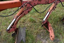 Massey Ferguson 880 Plow, 8x18's, On-Land  Hitch, Auto Reset
