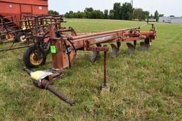 Massey Ferguson 880 Plow, 8x18's, On-Land  Hitch, Auto Reset
