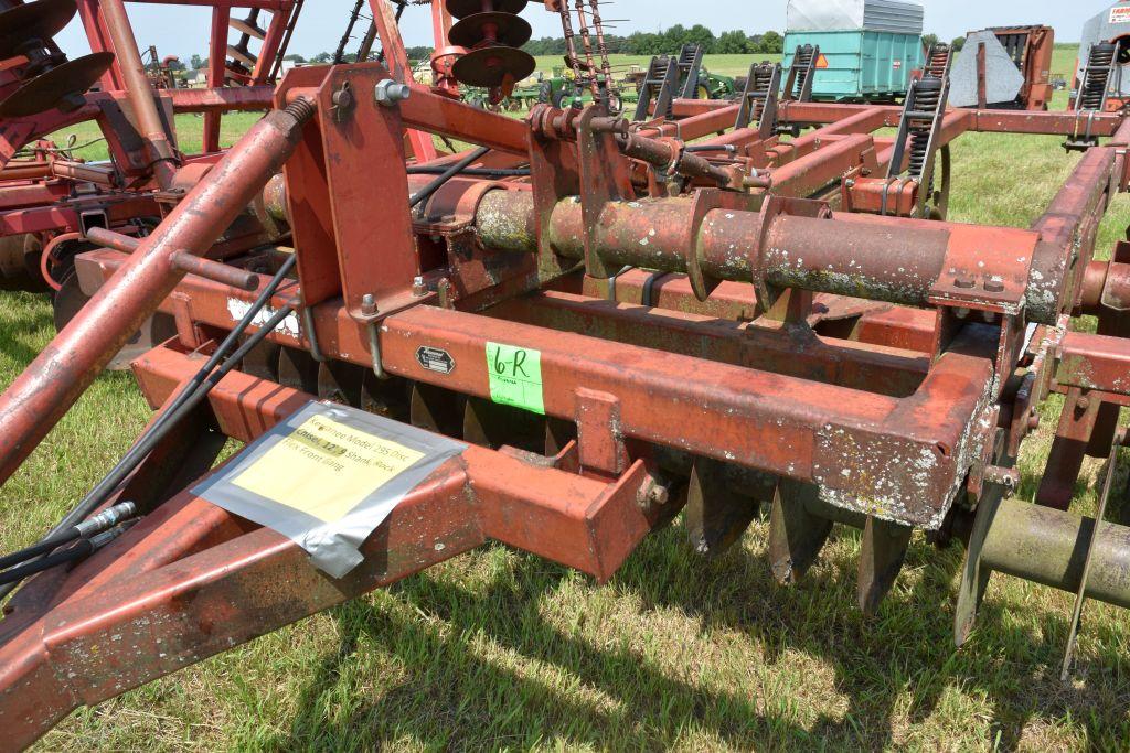 Kewanee Model 295 Disc Chisel, 12', 9 Shank,  Rock Flex Front Gang