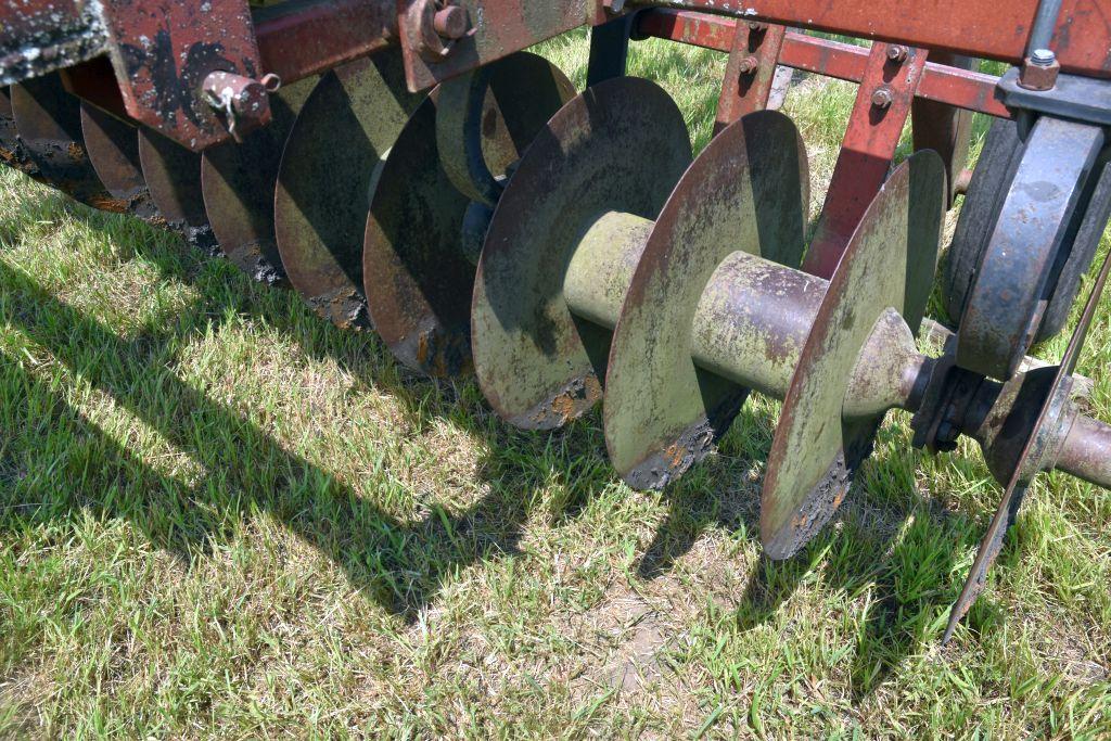 Kewanee Model 295 Disc Chisel, 12', 9 Shank,  Rock Flex Front Gang