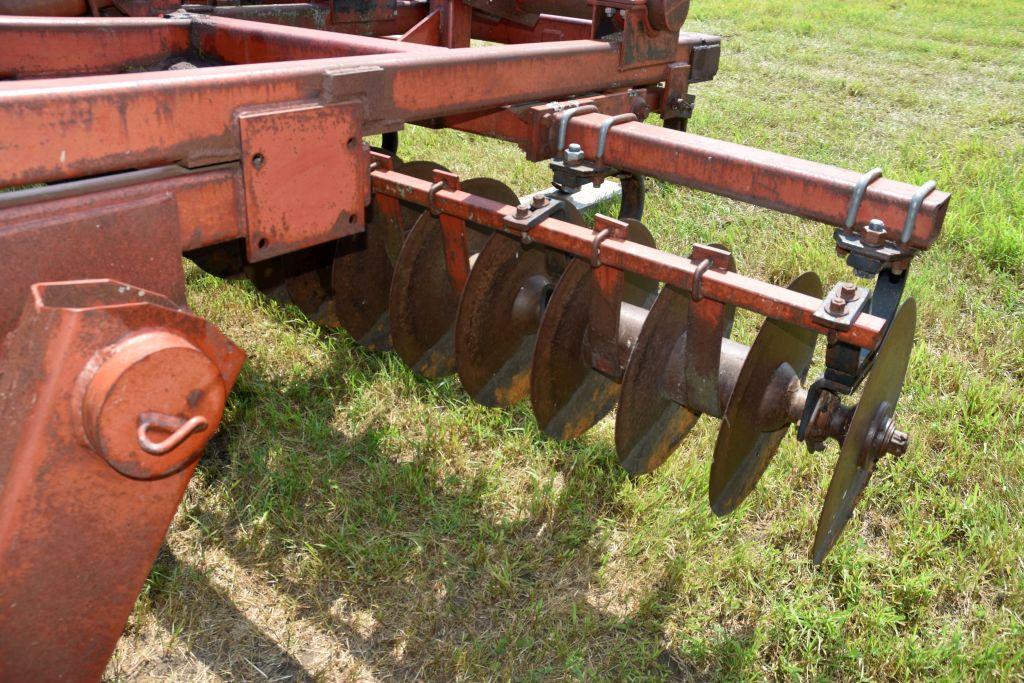 Kewanee Model 295 Disc Chisel, 12', 9 Shank,  Rock Flex Front Gang