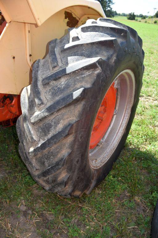 Case 830 LP Gas, W/F, Comfort King, Open Station, 18.4x34, 3pt, PTO, 2hyd, 2150 Hours, SN:8260861, R