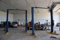 Challenger Model E10 10,000 Pound 2 Post 4 Leg Lift, Single Phase, 230 Volt, SN:160500000142749, Has
