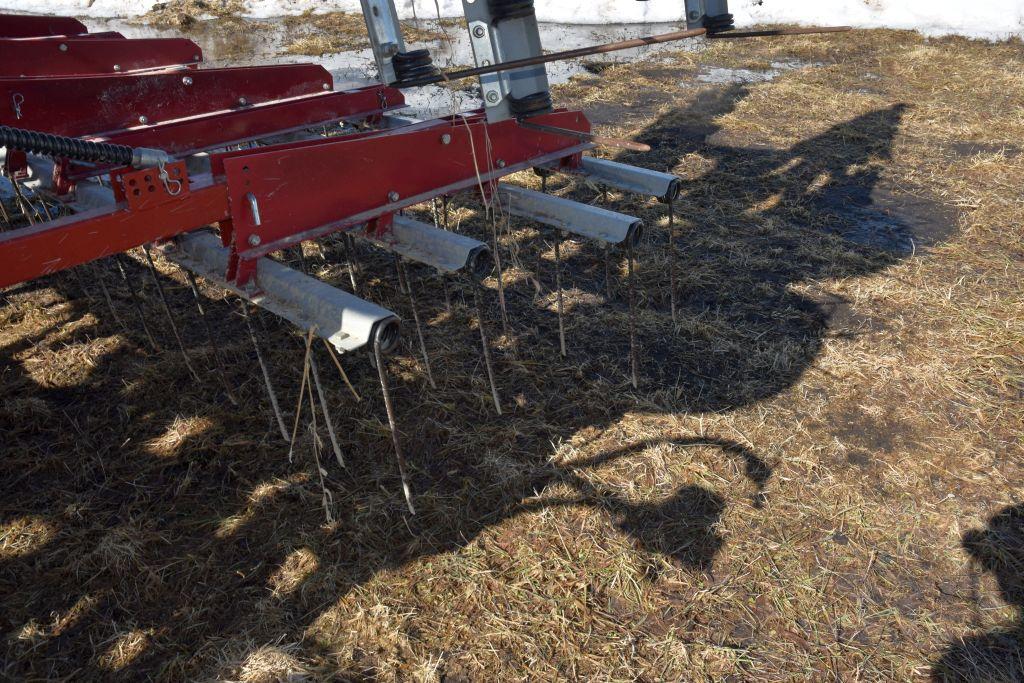 Wil Rich QX2 Field Cultivator, 42.5', Depth Contr