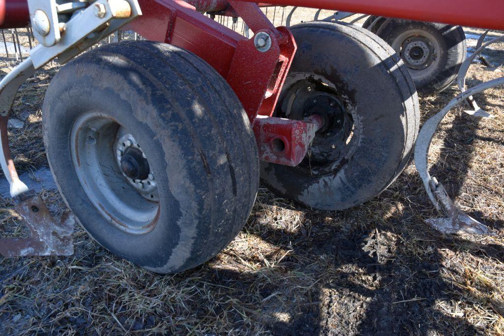 Wil Rich QX2 Field Cultivator, 42.5', Depth Contr