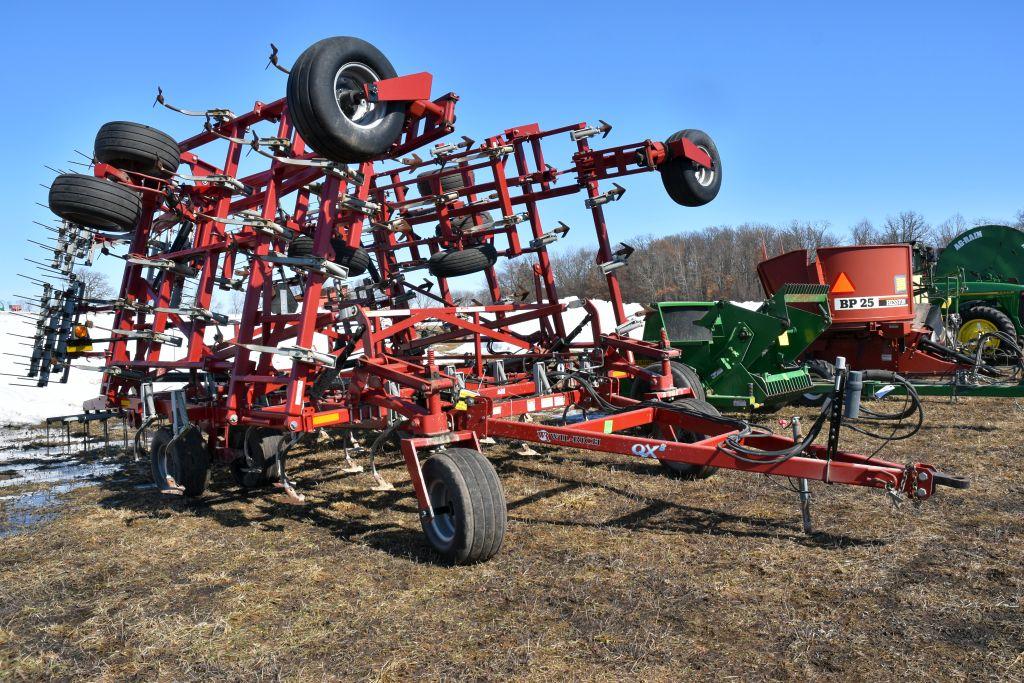Wil Rich QX2 Field Cultivator, 42.5', Depth Contr