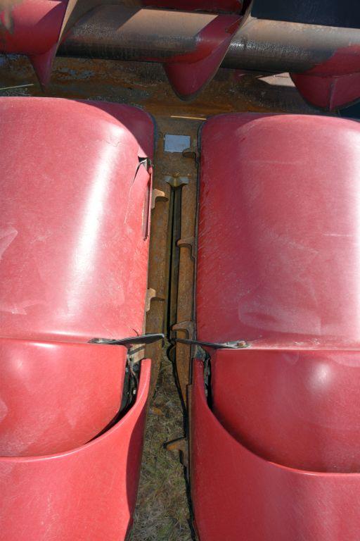 2010 Case IH 2608 Chopping Corn Head, 8 Row 30",