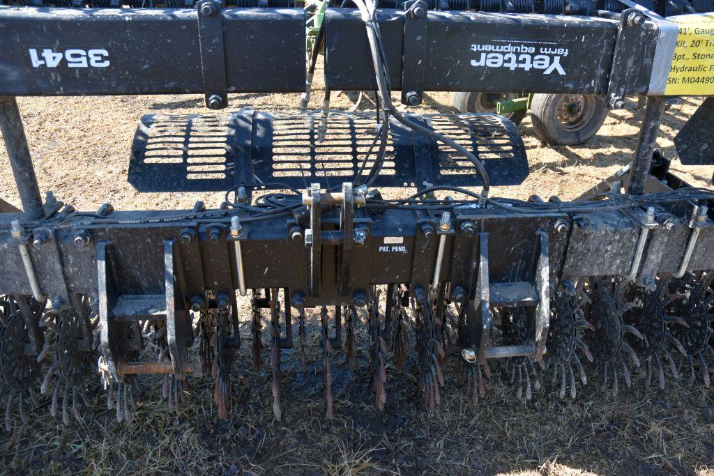 Yetter 3541 Rotary Hoe, 41', Gauge Wheels, Light