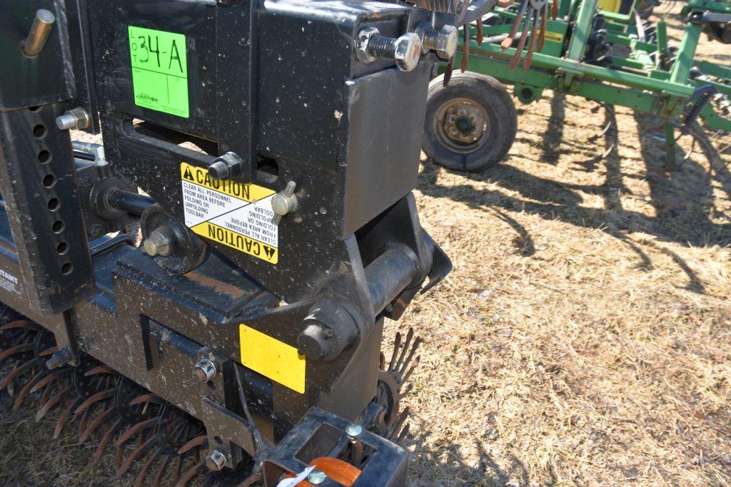 Yetter 3541 Rotary Hoe, 41', Gauge Wheels, Light