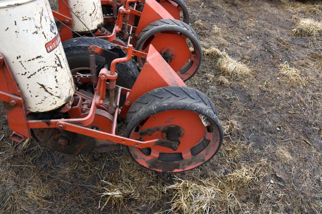 Allis Chalmers 4 Row 30" Planter, Dry Fertilizer