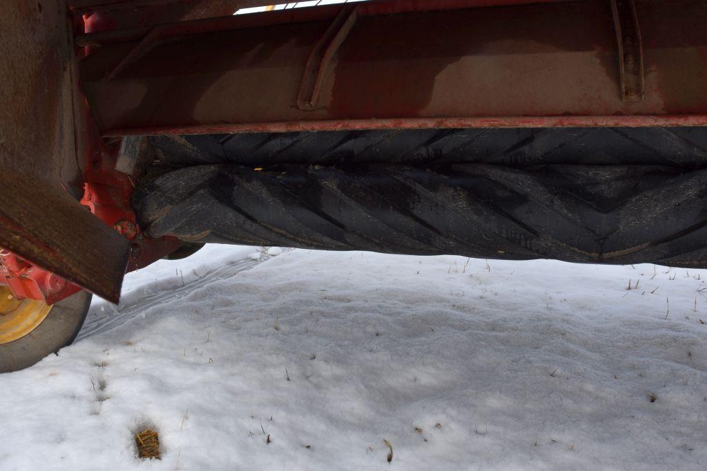 New Holland 499 Center Pivot, 12', Good Rolls, 54