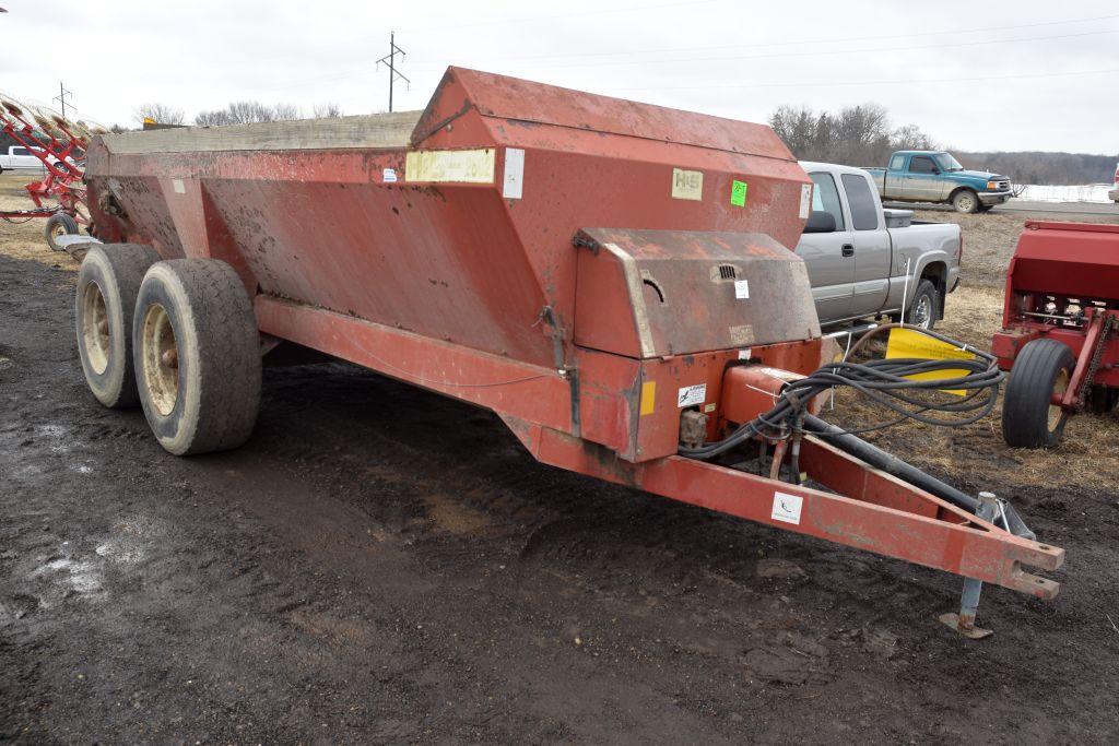H&S 2602 All Purpose Manure Spreader, Tandem AxleO