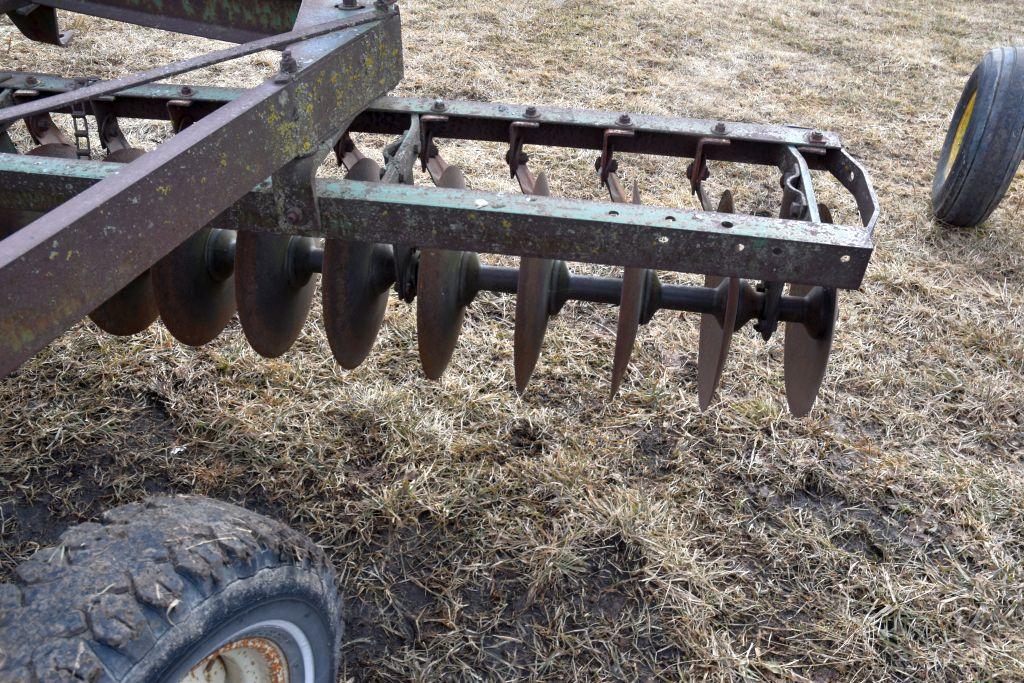 Oliver 242 Tandem Disc, 14.5', Hyd. Lift With Cyl