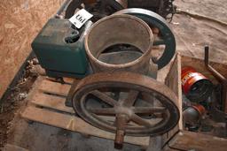Parts Hit And Miss Engine, International Kerosene Gasoline 1.5Hp, SN:55428, With Box Of Parts,