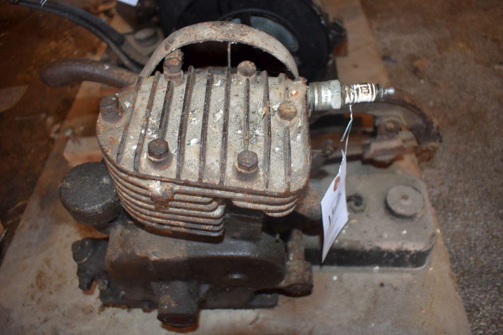 Model Y Briggs And Stratton Single Cylinder Motor, Complete With Gas Tank, Motor Is Free