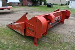 Massey Ferguson 1143 Corn Head 4 Row 30”, Clean