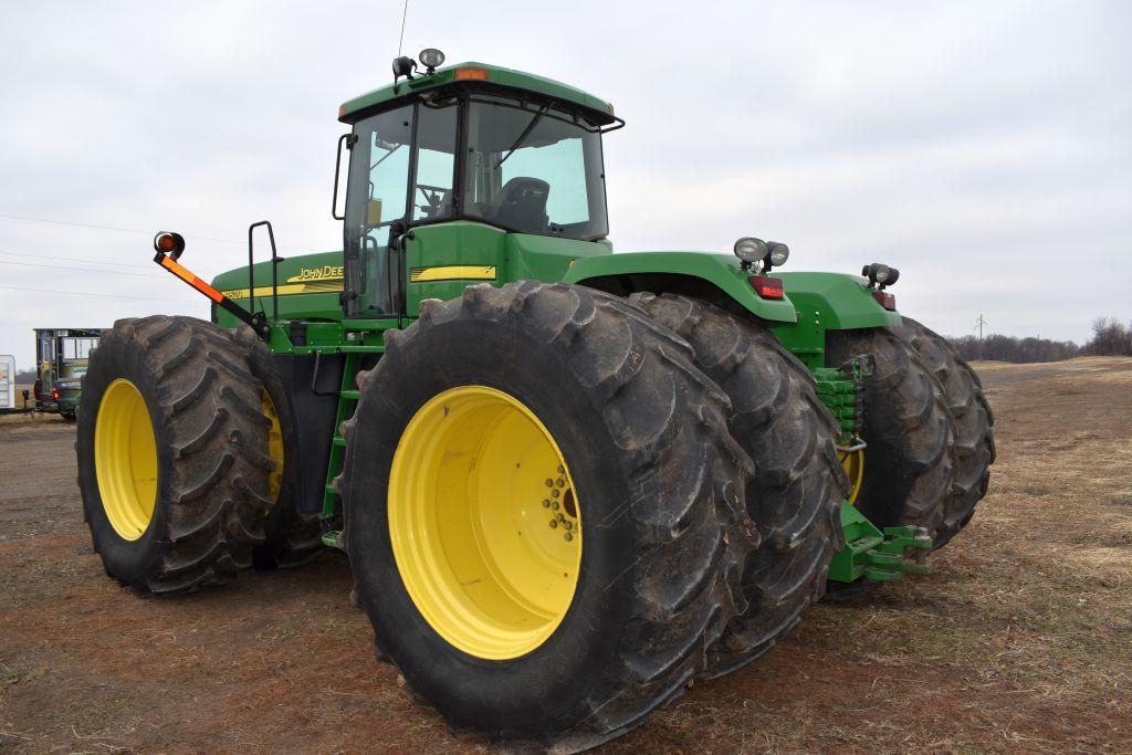 2005 John Deere 9520 4WD Tractor, Power  Shift, 4 Hydraulics, 710/70R42 Duals, 4324  Hours, 450hp.,