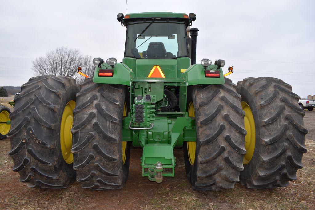 2005 John Deere 9520 4WD Tractor, Power  Shift, 4 Hydraulics, 710/70R42 Duals, 4324  Hours, 450hp.,
