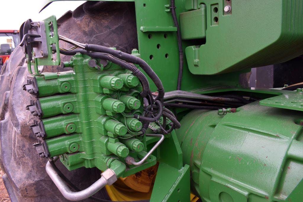 2005 John Deere 9520 4WD Tractor, Power  Shift, 4 Hydraulics, 710/70R42 Duals, 4324  Hours, 450hp.,