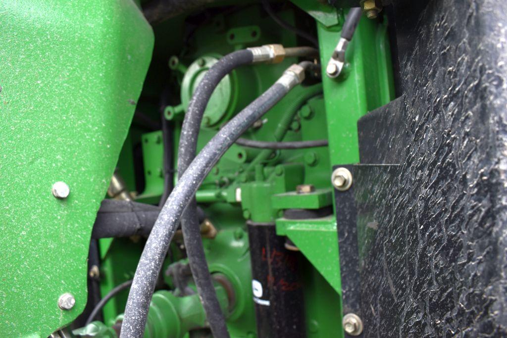 2005 John Deere 9520 4WD Tractor, Power  Shift, 4 Hydraulics, 710/70R42 Duals, 4324  Hours, 450hp.,
