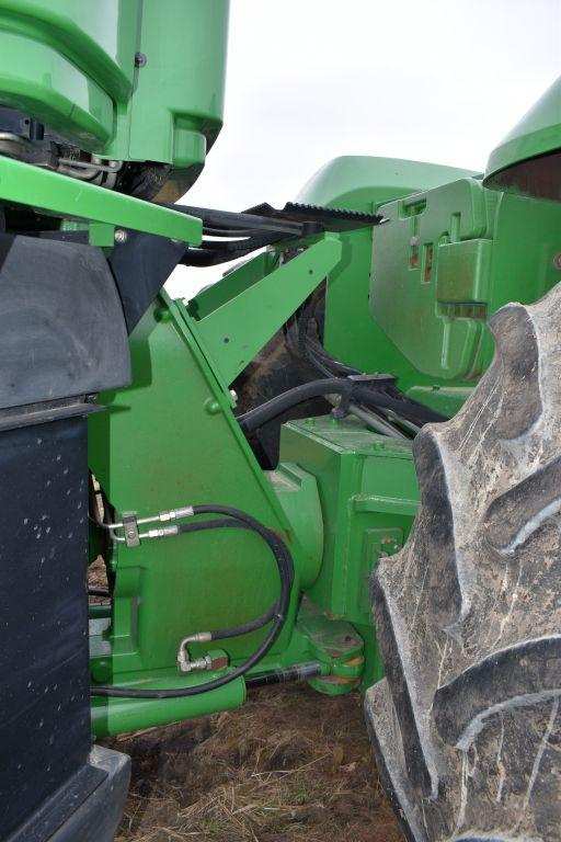 2005 John Deere 9520 4WD Tractor, Power  Shift, 4 Hydraulics, 710/70R42 Duals, 4324  Hours, 450hp.,