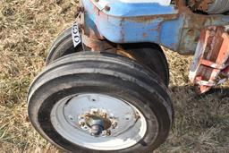 Ford 4000 Select-O-Matic Gas Tractor, Clam  Shell Fenders, 3pt., 540PTO, 14.9x28 Tires,  Does Not Ru