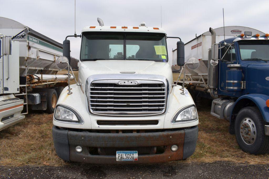 2007 Freightliner Columbia Day Cab Semi  Tractor, 10 Speed Eaton, C13 Acert, 1,106,658  Miles, Jake