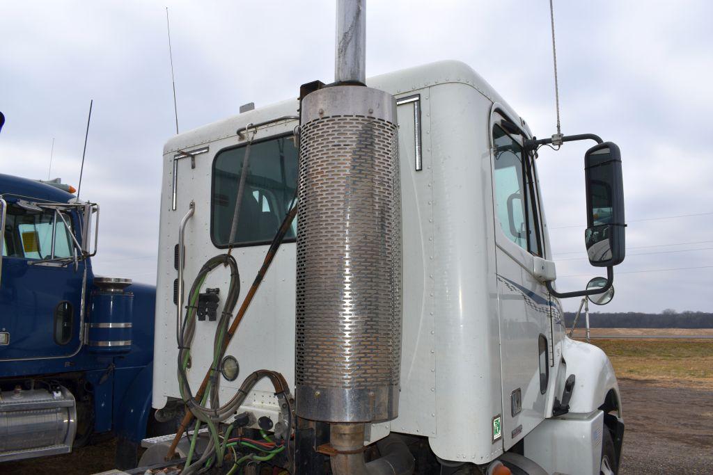 2007 Freightliner Columbia Day Cab Semi  Tractor, 10 Speed Eaton, C13 Acert, 1,106,658  Miles, Jake