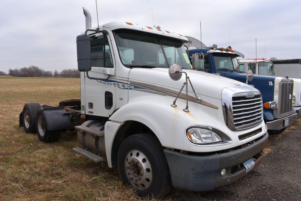 2007 Freightliner Columbia Day Cab Semi  Tractor, 10 Speed Eaton, C13 Acert, 1,106,658  Miles, Jake