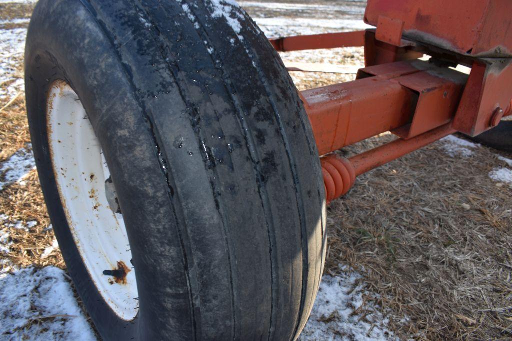 1000 Gallon Anhydrous NH3 Tank On Running  Gear With Flotation Tires