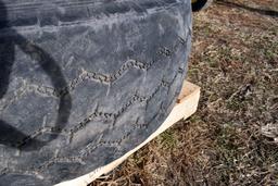 22.5 Floatation Tire