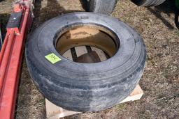 22.5 Floatation Tire