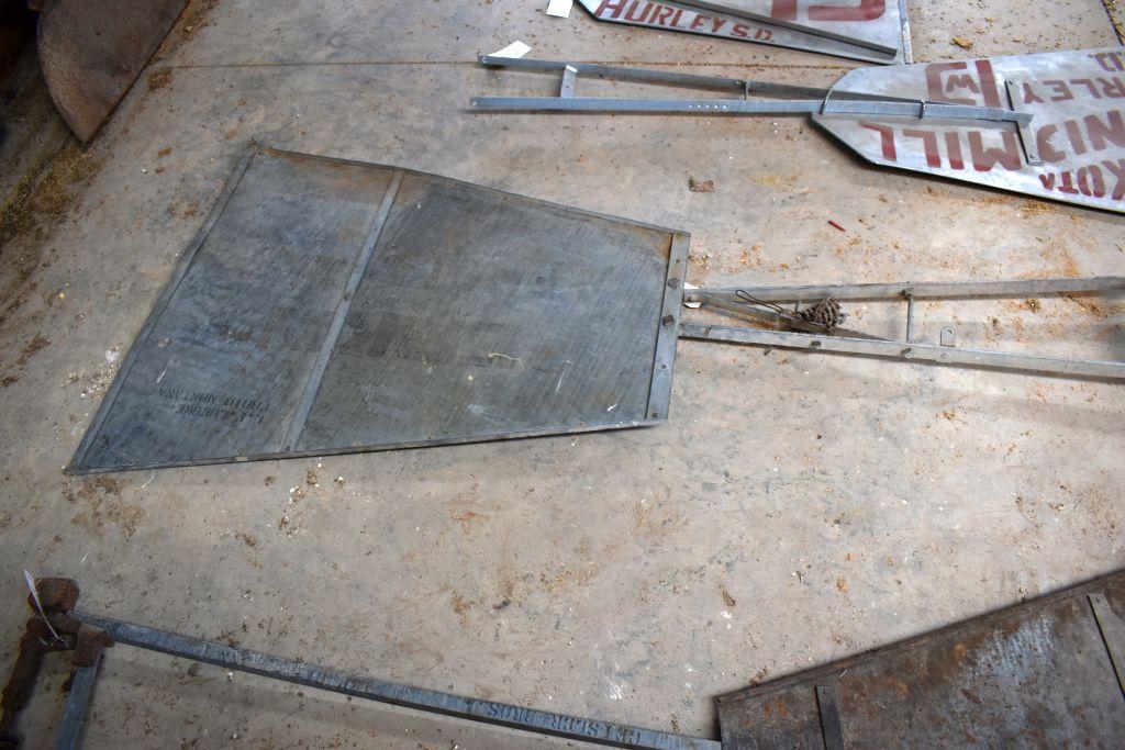 Perkins Aerolectric Metal Windmill Tail With Bracket, 90" Long