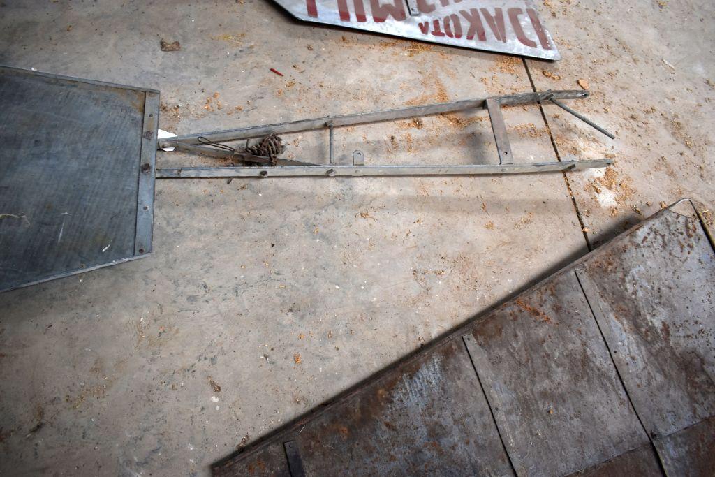 Perkins Aerolectric Metal Windmill Tail With Bracket, 90" Long