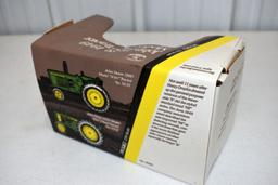 Ertl John Deere AR Tractor 1/16 scale with box