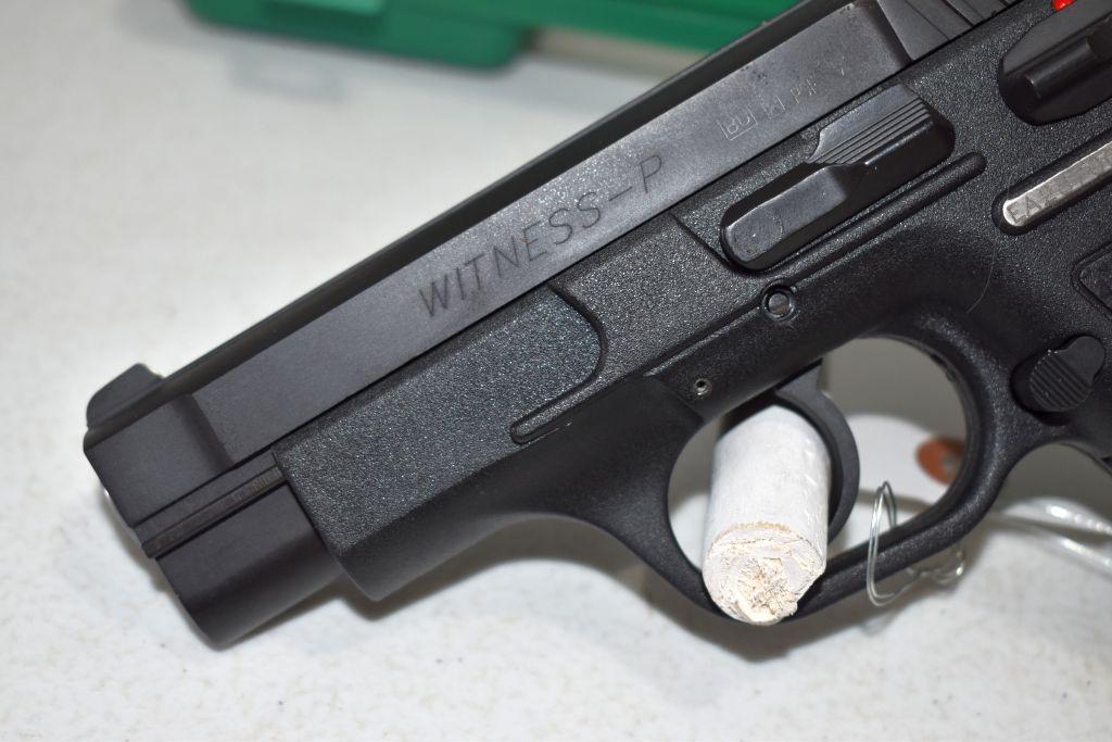 FT Witness-P Pistol 40 S&W, One Magazine SN: EA28700 10398, with case