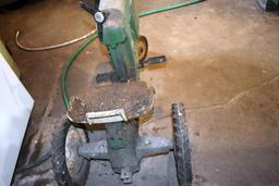 John Deere 20 Series pedal tractor missing steering wheel, Model D-65