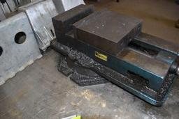 8" adjustable Vice