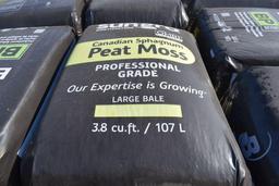 Pallet of peat moss, approx. 14 bags