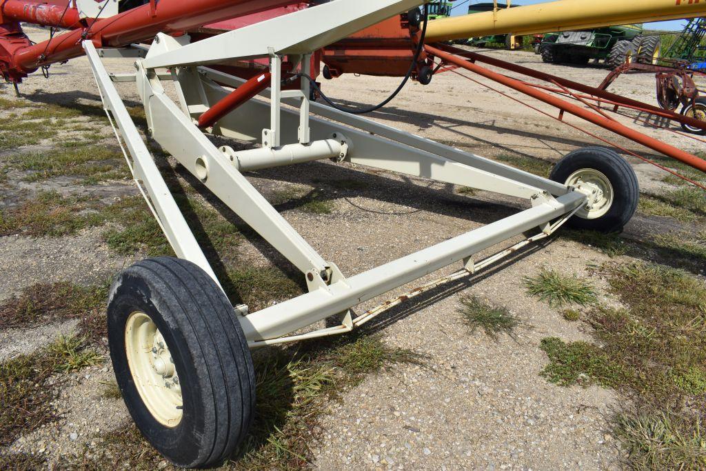 Buhler Farm King 1370 Auger, Power Swing Hopper, 540PTO