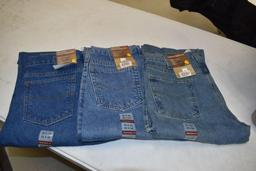 (3) Carhartt Men's Pants Size 33x34
