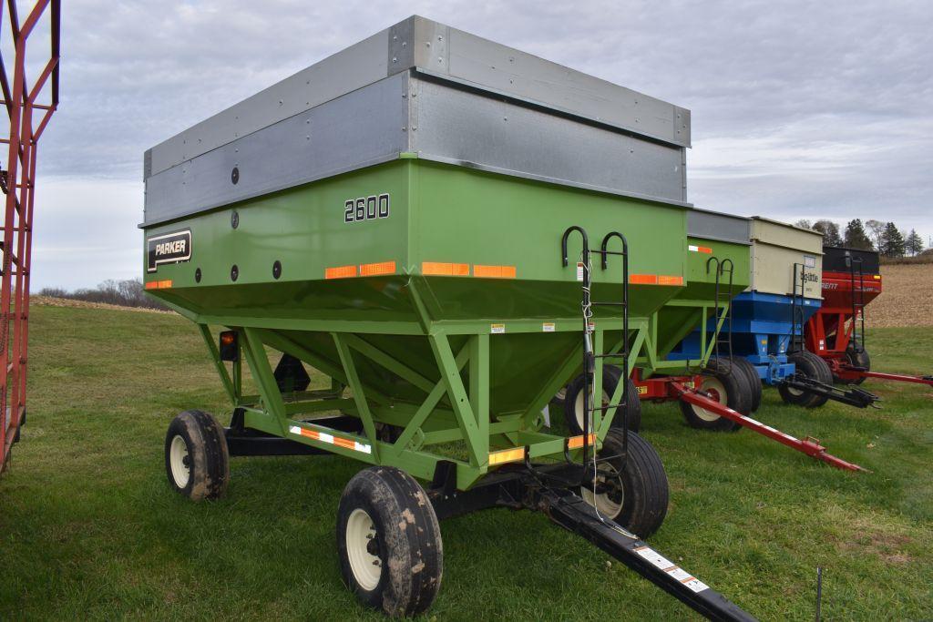 Parker 2600 Gravity Flow Wagon 400 Bushel, Sight Glass, 11 Ton Running Gear, Flotation Tires