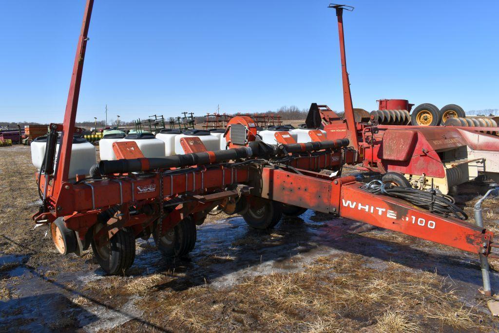 White 5100 Seed Boss Planter, 6 Row 30", Insect.,