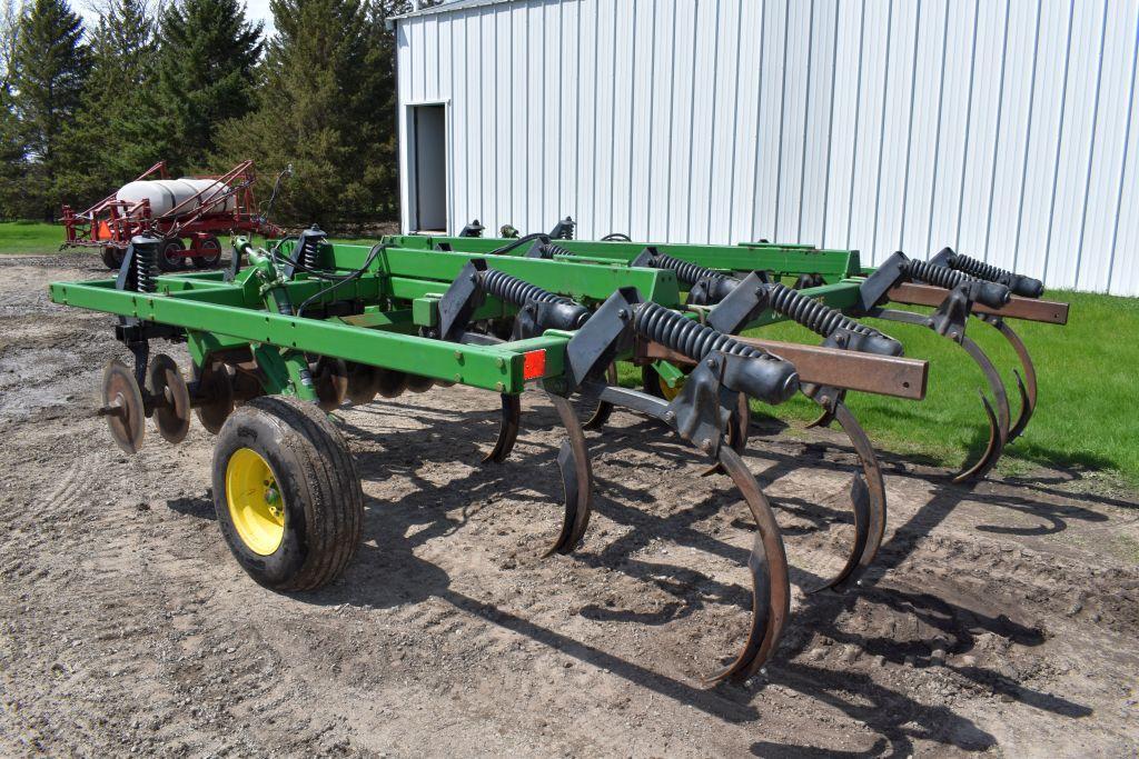 John Deere 714 Disk Chisel Plow, 9 Shank, 12', Buster Bar, Depth Control, SN: X001835
