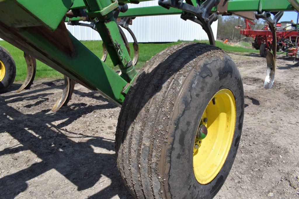 John Deere 714 Disk Chisel Plow, 9 Shank, 12', Buster Bar, Depth Control, SN: X001835