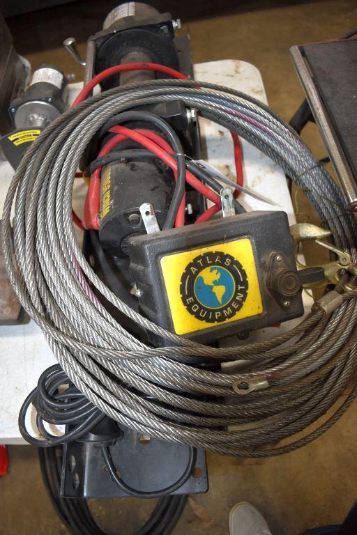 Atlas 9500 Lb 12V with Mounting Plate and Cable