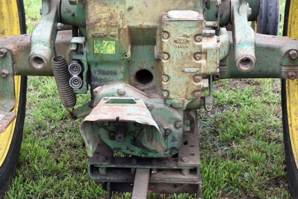 John Deere 720, Gas, Wide Front, Power Steering, Elephant Ears, 15.5x38 Tires, SN 7211031